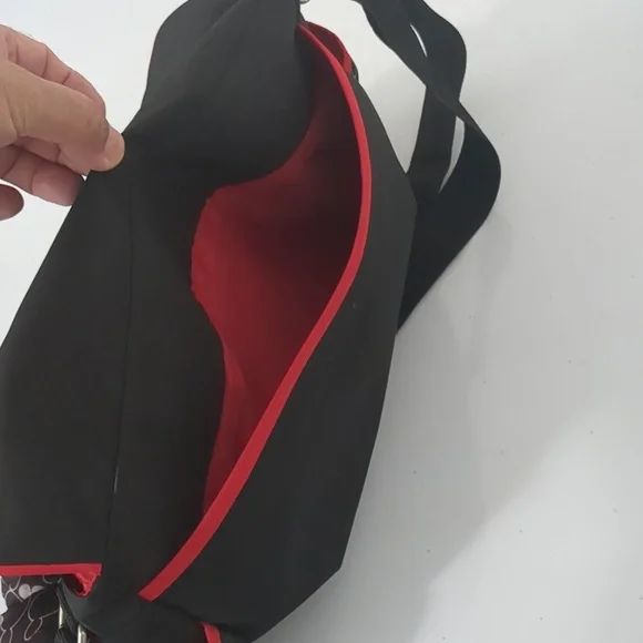 Vintage Mickey Mouse Duffel Bag Red/Black - Picture 7 of 8